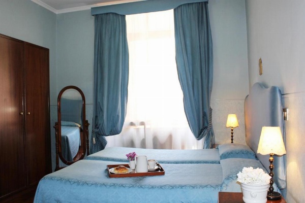 Anne & Mary image 12