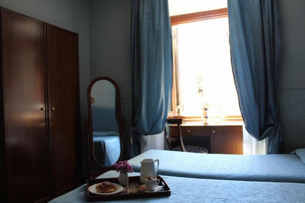 Anne & Mary image 13